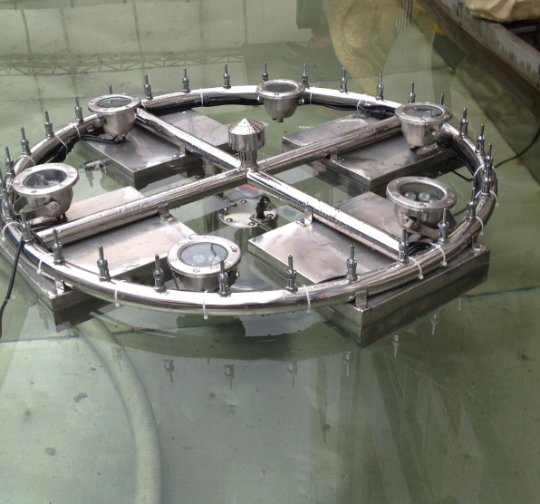 Outdoor 1.5m Flower Floating Water Fountain For Lake 0