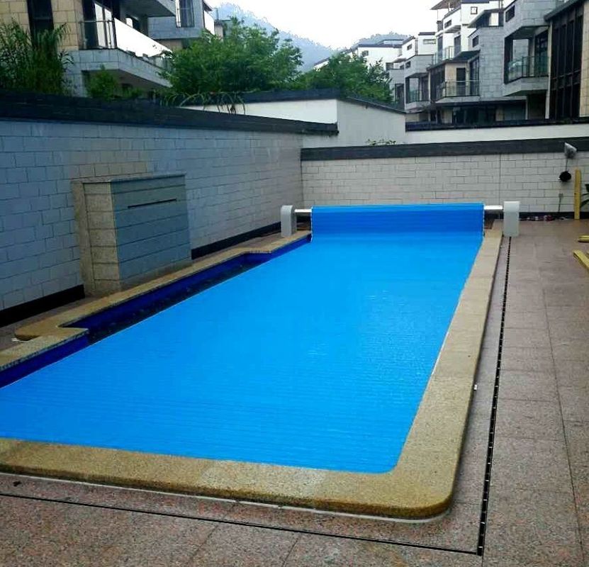 PC 8X4M Automatic Swimming Pool Cover With A Roller