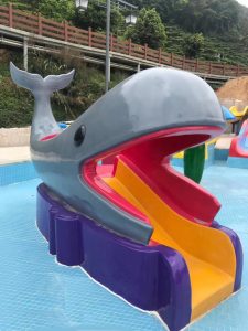 Anti UV Kids Water Park Equipment Fiberglass Whale Water Slide